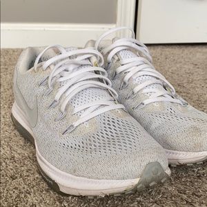 Nike -Zoom All Out sz 9